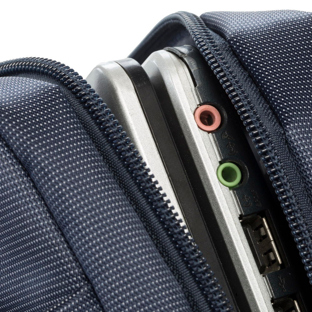Tobra na laptopa Rivacase 13.3" 8221 granatowa zgrabna Tobra na laptopa Rivacase 13.3" 8221 granatowa zgrabna