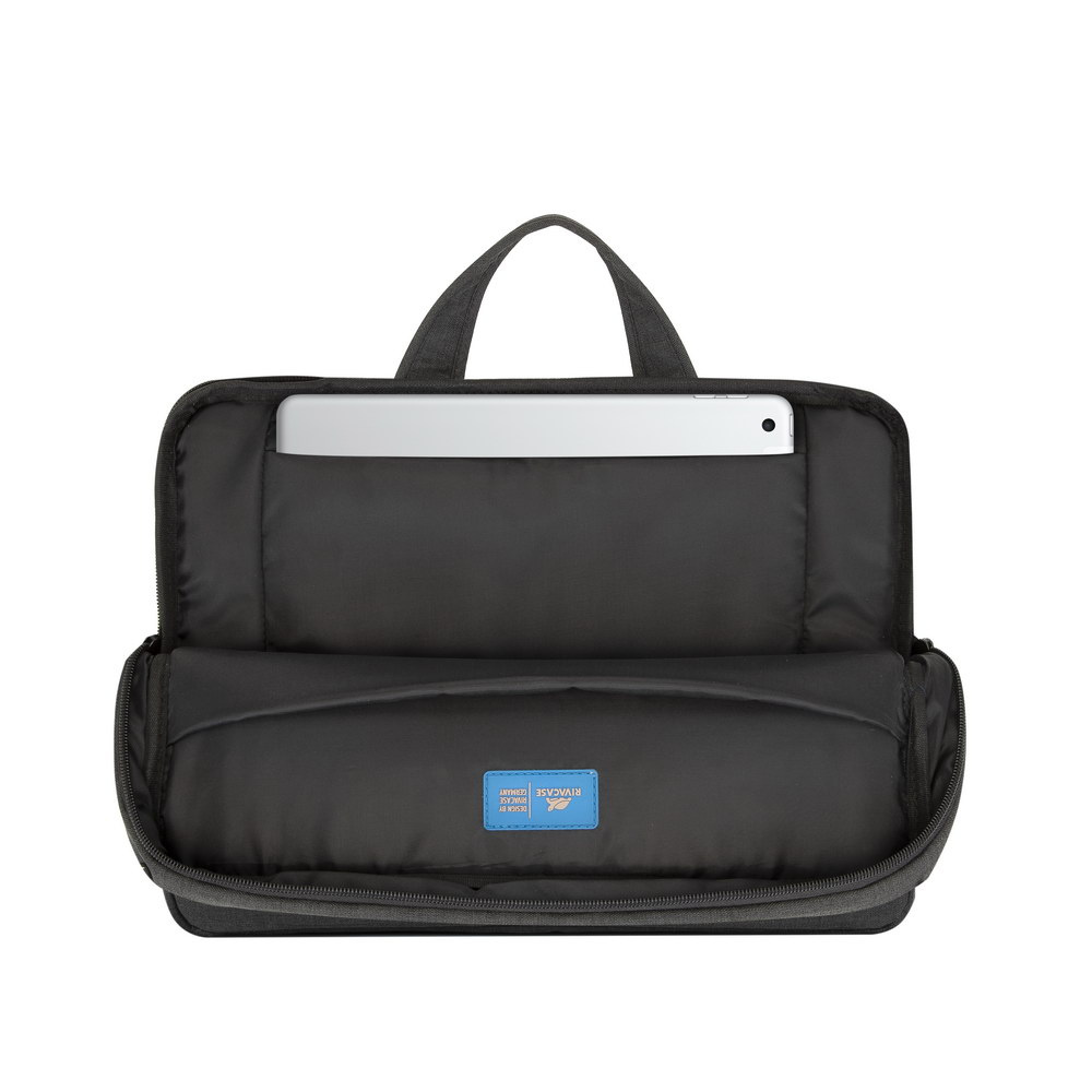 Torba do notebooka 13,3-14" RivaCase Alpendorf czarna, z materiału wodoodpornego Torba do notebooka 13,3-14" RivaCase Alpendorf czarna, z materiału wodoodpornego