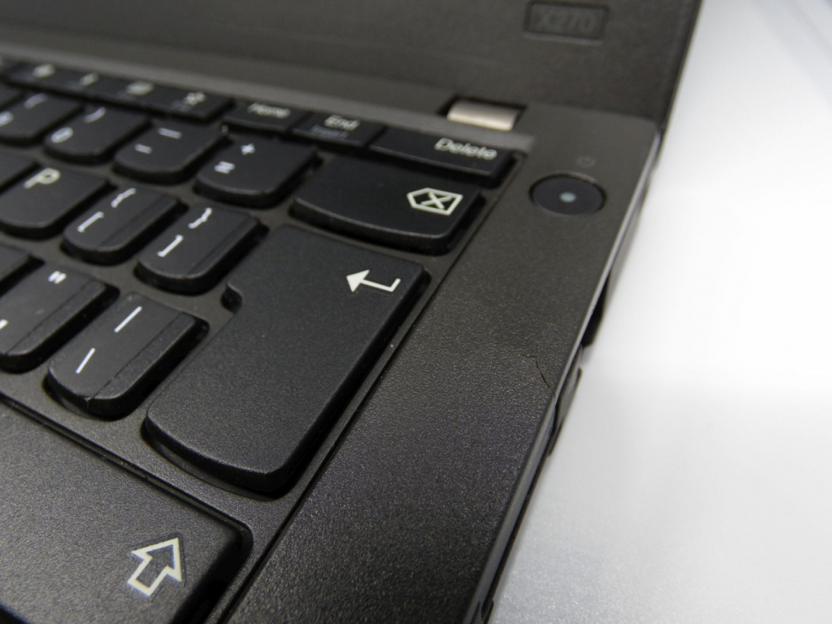 Lenovo Thinkpad X270 i3-6006U 4GB 12.5" 128GB SSD 1366x768 Win 10 Lenovo Thinkpad X270 i3-6006U 4GB 12.5" 128GB SSD 1366x768 Win 10
