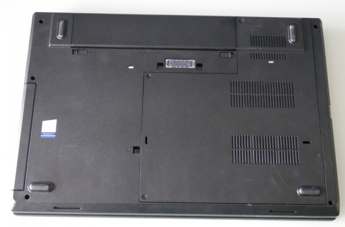 Lenovo Thinkpad L570 i5-6300U 2.50Ghz 8B 256GB SSD 15.6" Full HD IPS Lenovo Thinkpad L570 i5-6300U 2.50Ghz 8B 256GB SSD 15.6" Full HD IPS