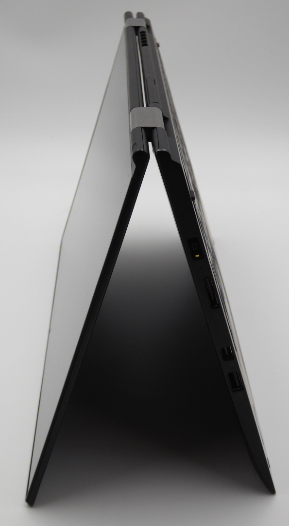 Laptop Lenovo Yoga X1 Gen 1 i5-6300U 8GB 256gb Full HD dotykowy Laptop Lenovo Yoga X1 Gen 1 i5-6300U 8GB 256gb Full HD dotykowy