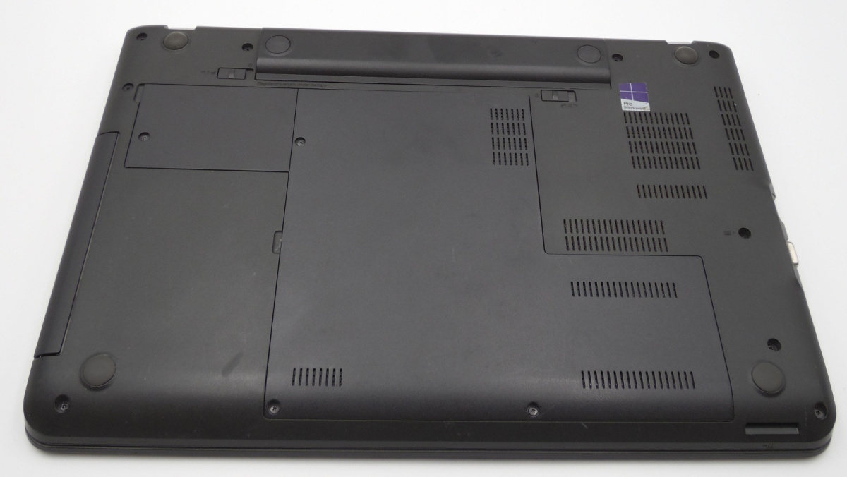 Lenovo E550 i5-5200U 8GB 256 SSD W10 HD5500 Lenovo E550 i5-5200U 8GB 256 SSD W10 HD5500