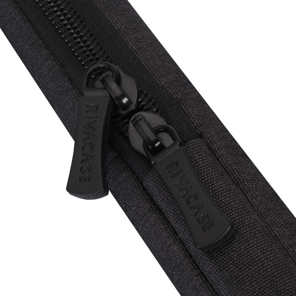 Etui do notebooka 13,3" RivaCase Suzuka czarne, z materiału wodoodpornego Etui do notebooka 13,3" RivaCase Suzuka czarne, z materiału wodoodpornego