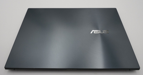 Laptop Asus ZenBook 14" Ryzen 5 /8GB/512G SSD/W11 Laptop Asus ZenBook 14" Ryzen 5 /8GB/512G SSD/W11
