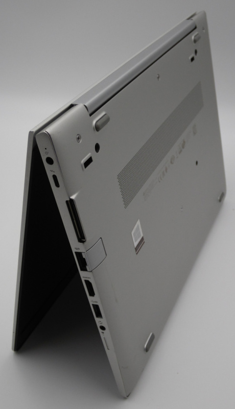 Laptop HP EliteBook 13.3 830 G5 i5/16GB/500GB SSD Laptop HP EliteBook 13.3 830 G5 i5/16GB/500GB SSD