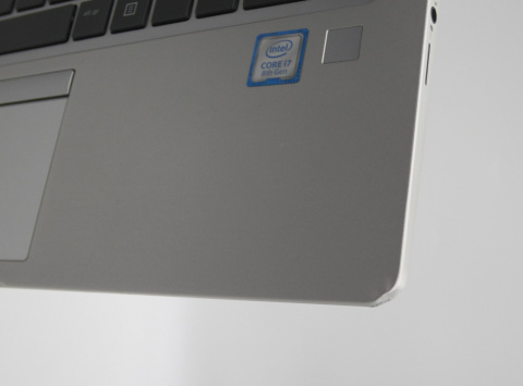 Laptop HP EliteBook 14" 840 G6 i7/32GB/512GB SSD/AMD 550X stacja i mysz Laptop HP EliteBook 14" 840 G6 i7/32GB/512GB SSD/AMD 550X stacja i mysz