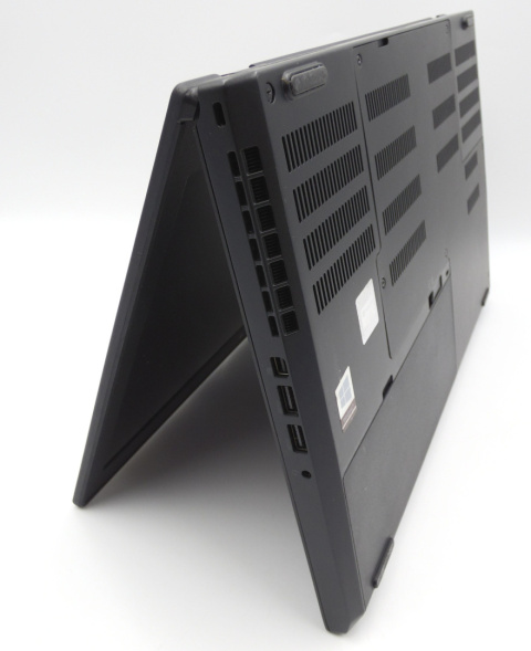 Stacja robocza Lenovo Thinkpad P52 15.6" Xeon E-2176M/P2000/16GB/500G Stacja robocza Lenovo Thinkpad P52 15.6" Xeon E-2176M/P2000/16GB/500G