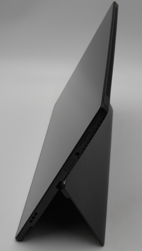 Lenovo Miix 520-12IKB 12.2" i5-8250U/8GB/256 SSD/1920x1200/W11