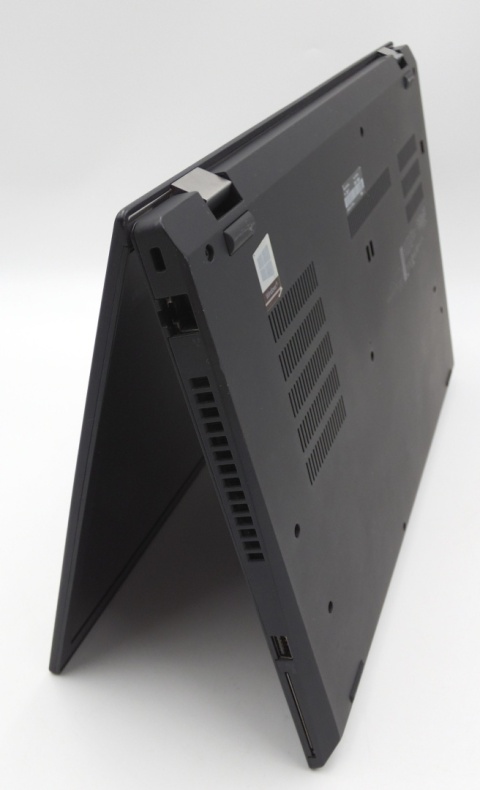 Lenovo Thinkpad 15.6" T590 i7-8665U/16GB/512GB SSD/W11 Pro/FullHD Lenovo Thinkpad 15.6" T590 i7-8665U/16GB/512GB SSD/W11 Pro/FullHD